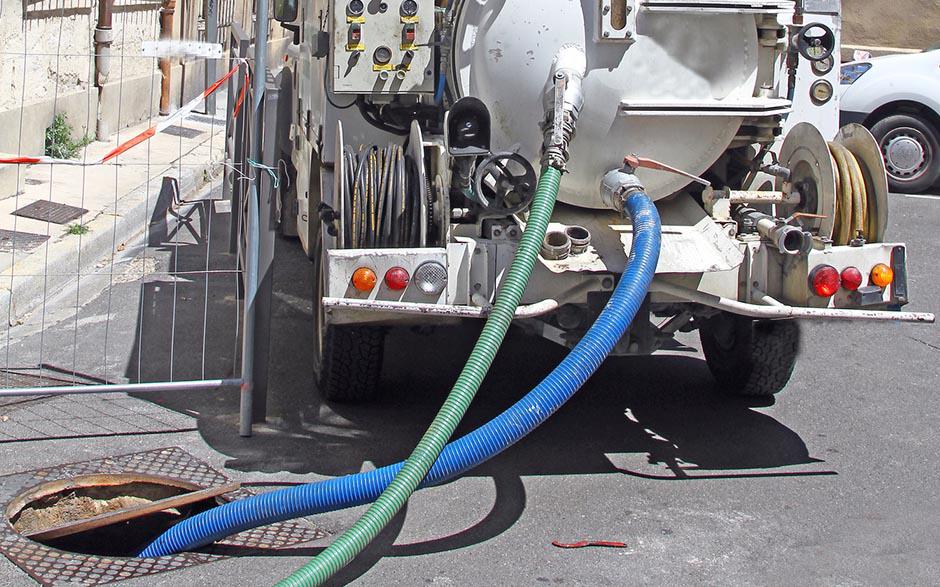  débouchage canalisation Issou